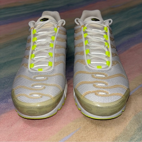 Nike Air Max Plus 'Reflective Logo' White Sneaker men’s size 12 -  DB0682-002 - Picture 3 of 9
